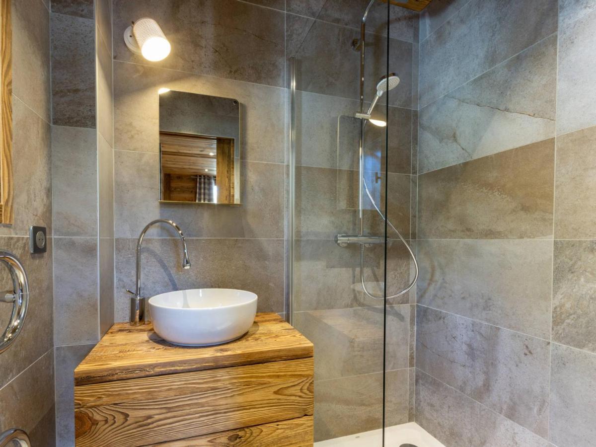 Luxueux Appartement 4 Pieces Avec Balcon, Wifi, Parking Et Services De Conciergerie - Fr-1-694-30 Val-dʼIsère المظهر الخارجي الصورة